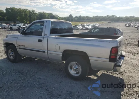2001 Dodge Ram 1500 z USA, uszkodzony, nr VIN 1B7HC16Y31S197524